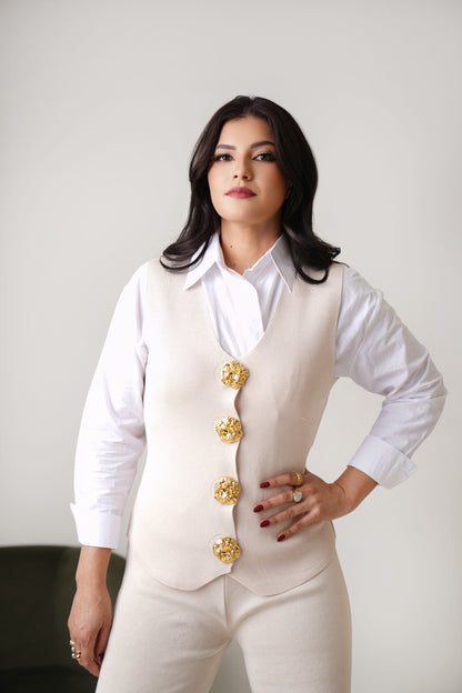 Set punto with gold buttons